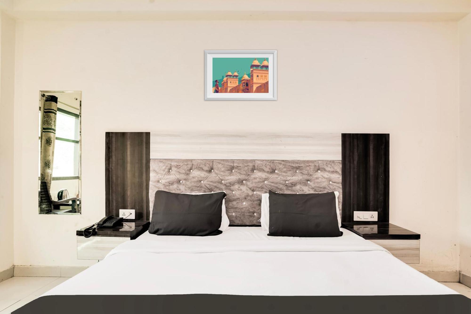 Hotel O Tavish Inn Yeni Delhi Dış mekan fotoğraf