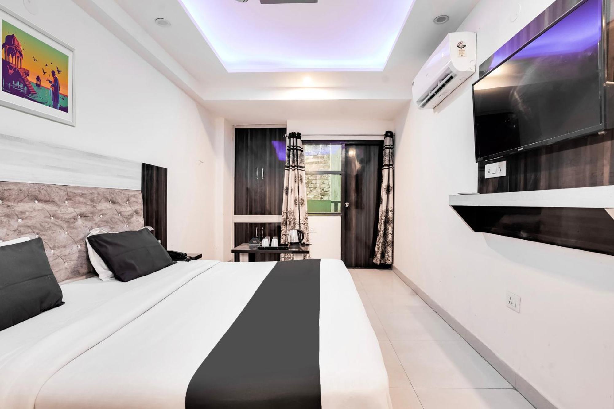 Hotel O Tavish Inn Yeni Delhi Dış mekan fotoğraf